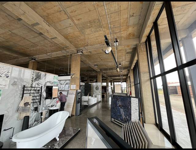 3,000M² SHOWROOM FOR SALE IN DALPARK